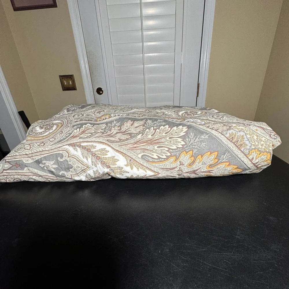 Pottery Barn duvet size queen/ full 100% cotton